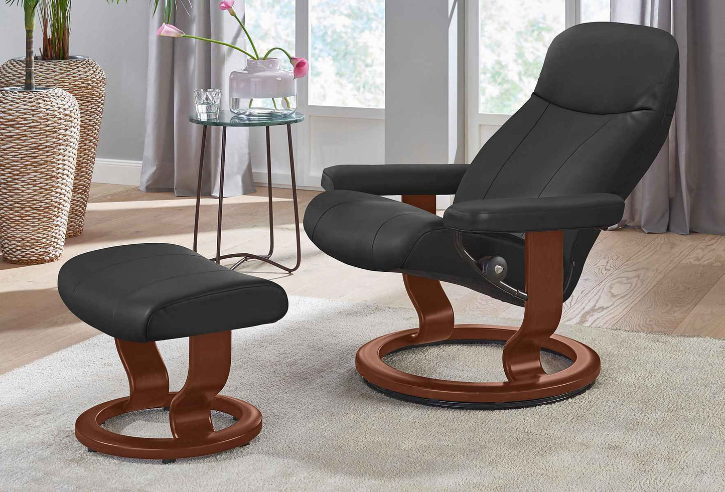 Stressless Relaxsessel Garda mit Hocker mit Classic Base Größe M