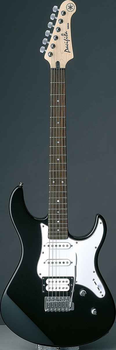 Yamaha E-Gitarre PA112VBRL Black